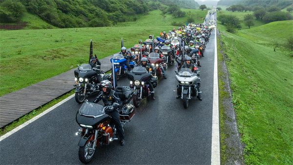 首破200万大关 山东一游客在重庆仙女山喜获“遥遥领先”超级大奖