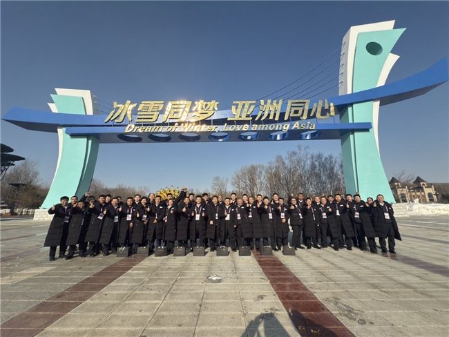 不仅是司机,更是旅途的策划师——耀出行管家骆勇如何诠释“礼宾出行”