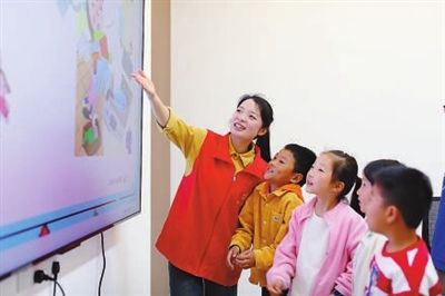 “周末故事姐姐”来了 “周末故事姐姐”来了